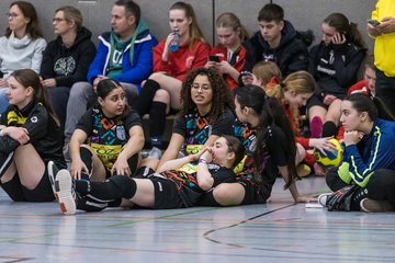 Bild 245 - B2 Loewinnen Cup